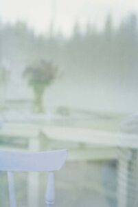Mikaela Krestesen konstnär - konstverk 3 - Våga Se KonstMikaela Krestesen konstnär. Mikaela Krestesen "Utan titel 3", fotografi, 20x30 cm, upplaga 295 - Våga Se Konst